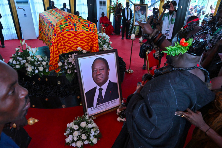 L' ancien président Henri Konan Bédié inhumé à Pepressou dans la stricte intimité familiale